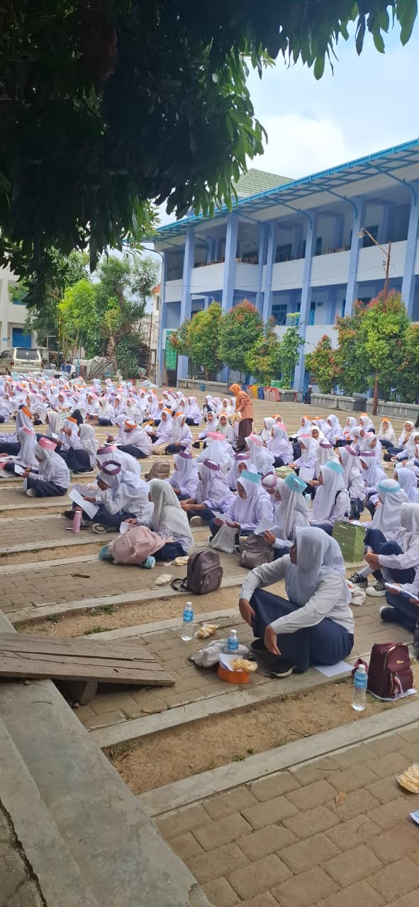 Di halaman MTs 1 Putri Annuqayah
